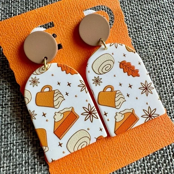 New Fall Thanksgiving Pumpkin Pie, Spice Latte, Cinnamon Roll, Leaf Earrings - Picture 2 of 5